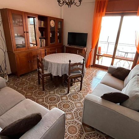 Villamarinapigra Lake View Apatments Pigra Ngoại thất bức ảnh