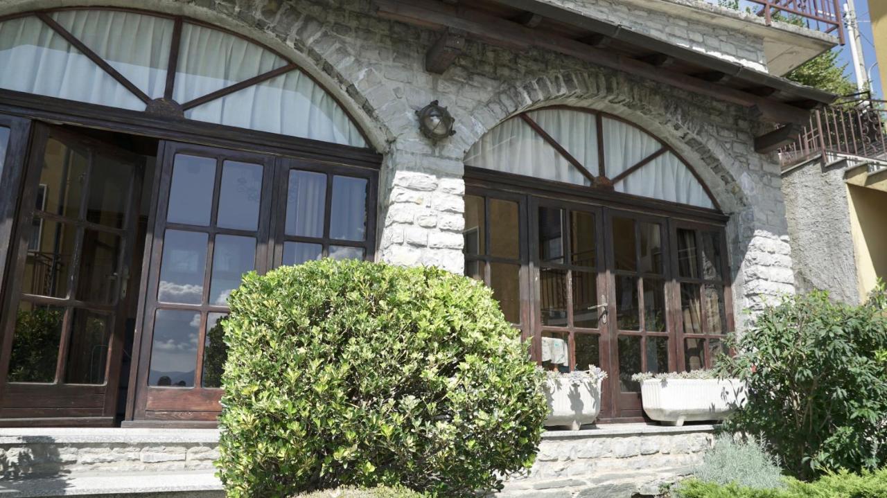 Villamarinapigra Lake View Apatments Pigra Ngoại thất bức ảnh