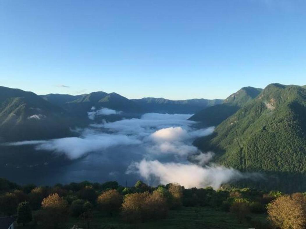 Villamarinapigra Lake View Apatments Pigra Ngoại thất bức ảnh
