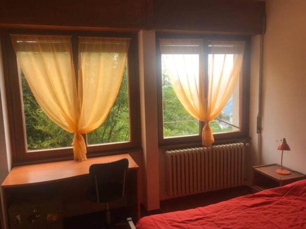 Villamarinapigra Lake View Apatments Pigra Ngoại thất bức ảnh
